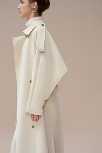 Minimaliste qualité femmes manteau hiver avant boutons Eunice Trench Coat 45% Rame 55% polyuréthane étiquettes personnalisées et étiquettes blanches - Product Image 5