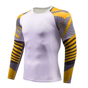 Rashguards de impresión por sublimación de tendencia superior para hombres y logotipo personalizado Gym Fitness Running Wear Rashguards - Product Image 2