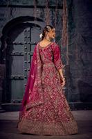 Elegant Velvet Bridal Lehenga Choli Full Heavy Work avec Jarkan Stone Dernière mode nuptiale pour mariages et occasions spéciales
