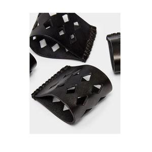 Ronds de serviette en cuir de haute qualité avec un attrait artisanal pour les maisons de style campagnard. - Product Image 6