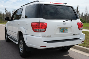 Toyota Sequoia SR5 4WD 2006 d'occasion en excellent état, sans accident, conduite à gauche/droite - Product Image 2