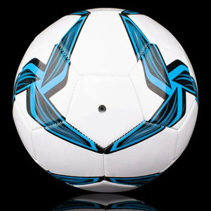 Ballon de football pakistanais de taille officielle de qualité supérieure par TOP GOZ TRADERS avec logo personnalisé imprimé pour le match - Product Image 5