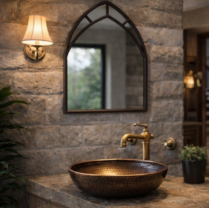 Centro de Spa de Alta Gama, Concepto de Relajación, Terapeuta de Lujo Sostenible con Toallas, Hospitalidad de Lujo, Marketing de Bienestar - Product Image 6