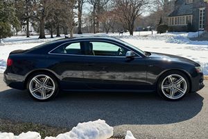Audi S5 Coupé Premium Plus 2013 Usado, ~34300 Millas, Transmisión Manual de 6 Velocidades, Motor V6 Supercargado, Sin Modificar - Product Image 3