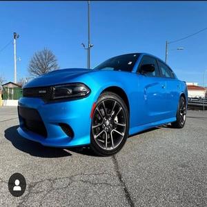 Cargador R/T 2023 D o d g e cuidadosamente usado - Product Image 1