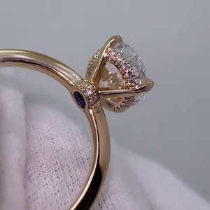 Anillo de Compromiso con Diamante Ovalado Cultivado en Laboratorio de 2.70 Quilates con Certificado IGI en Oro Blanco con Halo Oculto, Oro Blanco con Certificado IGI - Product Image 6