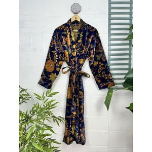 Peignoir Kimono Unisexe en Velours de Luxe, Veste Réversible en Soie Double Face, ODM, Cadeau Élégant, Ikat Vert Malibu Bleuâtre pour l'Automne, à nouer - Product Image 1