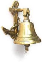 Cloches antiques d'armure en laiton robuste très demandées pour porte d'école, navire nautique et dessus de table utilisés directement depuis l'usine indienne