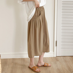 Bouton détaillé extensible ceinture confortable pantalon large pour femme léger respirant matériau Cool - Product Image 2