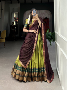 La mejor calidad Zari Weaving Lehenga Choli con encaje Georgette Dupatta cosido lienzo Flair Lehenga y blusa sin costuras para mujer - Product Image 5