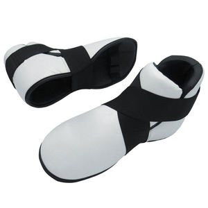 OEM fabricantes profesionales al aire libre antideslizante ligero superventas zapatos de karate con logotipo personalizado y diseño de zapatos de karate - Product Image 6