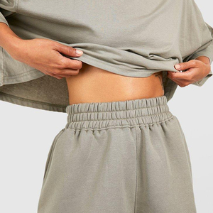 Nouveau Design t-shirt et short été recadrée ensembles conception personnalisée avec Logo été femmes surdimensionné culture t-shirt et shorts 2026 - Product Image 5