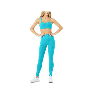 Direct Factory's New Arrival Conjunto de yoga para mujer Patrón sólido personalizado Tallas grandes Transpirable Tasa ajustable Último ligero - Product Image 1