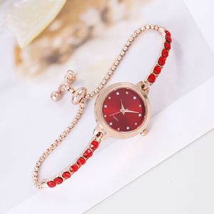 Fenyi Vente en <span class=keywords><strong>gros</strong></span> <span class=keywords><strong>Montre</strong></span> <span class=keywords><strong>bracelet</strong></span> pour <span class=keywords><strong>femme</strong></span> et fille, tendance, couleur unie, avec grand diamant élégant et élaboré, à défilement - Product Image 3
