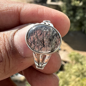 แหวนเงินแท้ 925 ประดับด้วยควอตซ์รูไทล์สีดำธรรมชาติ |   เครื่องประดับอัญมณีทำมือ - Product Image 5