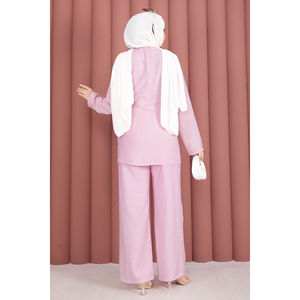 Conjunto de Dos Piezas de Verano para Mujer en Tela Crepé Rosa, Top Tipo Túnica con Detalle de Accesorio en la Cintura y Pantalones Cortos con Decoración de Cinturón - Product Image 6