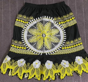 กระโปรงยาวสไตล์ฮาวายสำหรับผู้หญิงกระโปรงยาวแบบลำลองของผู้หญิงกระโปรงฮาวายปักลายสไตล์ใหม่ - Product Image 1