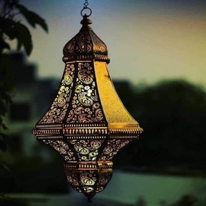 Lanterne à bougie de style marocain alimentée par piles décor de jardin lanterne suspendue pour décor de mariage et de festival - Product Image 4