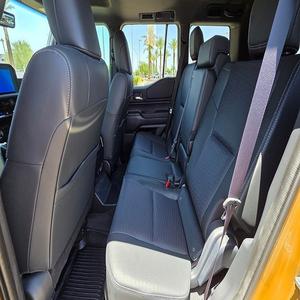 ¡Oferta Imperdible! Toyota Land Cruiser Base 2025 Súper Limpio, Motor Híbrido Turboalimentado de 2.4L y 4 Cilindros en Línea, Tracción en las Cuatro Ruedas, SUV de Lujo Automático - Product Image 4