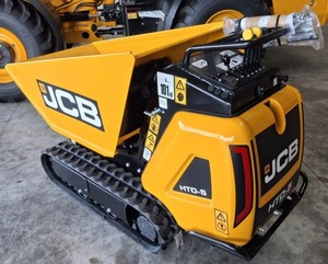 Mini-dumper JCB 4 tonnes, chargeur sur chenilles 4x4, remorque compacte pour travaux de construction et utilisation agricole. - Product Image 1