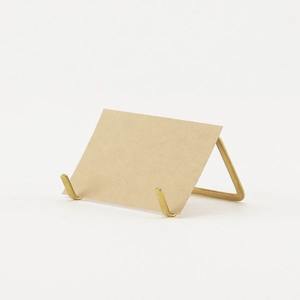 Porta Tarjetas de Metal de Lujo Hecho a Mano con Diseño Texturizado en Forma de Nuez, Porta Tarjetas de Mesa Premium para Bodas, Eventos y Oficina - Product Image 5