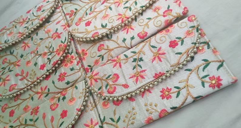 ตามที่แสดงเป็น