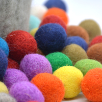 Boules de Pom en laine de qualité supérieure de 2.5cm faites à la main Petites boules de feutre pour la fabrication de boules de Noël Décorations créatives!