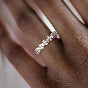 Anillo de Boda de Estilo Único con Diamante Cultivado en Laboratorio de Corte Redondo, Media Eternidad, para Mujer, Marca RITZIN - Product Image 5