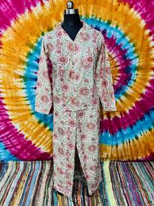 Vente en gros et fabrication ensemble pyjama à bas prix costume de nuit pour dames en coton ultra doux multicolore robe de bain - Product Image 3