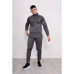 Ensemble de survêtements personnalisés pour hommes de haute qualité, doublure polaire épaisse 340 GSM, manches raglan, pantalon à capuche tricoté pour l'hiver - Product Image 1