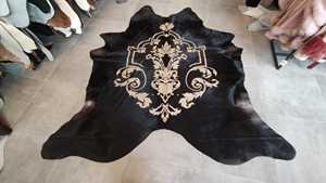 พรมและพรมปูพื้นลายนามธรรม ผลิตด้วยเครื่องจักร หนังวัวแท้สไตล์ตุรกีสมัยใหม่ ทนต่อคราบสกปรก สำหรับใช้ในบ้าน - Product Image 3