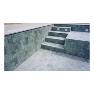 Azulejo de piedra de basalto verde Superficie rugosa Roca de lava Acabado natural único - Product Image 2