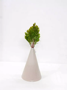 Modern Hot Vantage Hot Selling Unique Color Fancy Simple Table Top Hot <b>Sale</b> Iron Powder Coated Fancy <b>Flower</b> <b>Vase</b> with Home Decor - Product Image 4