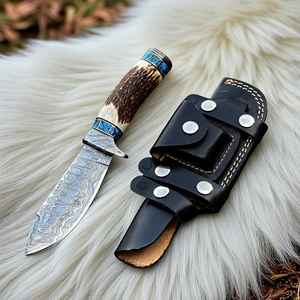 Couteau de chasse en acier Damas forgé, performances ultimes pour les chasseurs, manche en bois de cerf, couteaux de chasse avec étui - Product Image 1