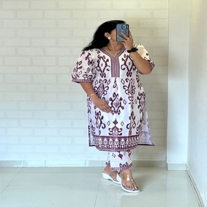 Colección Premium, Kurti Pant de Alta Costura con Estampado Digital y Bordado de Encaje, Moda Femenina a Precio Económico - Product Image 1