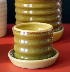 Pot de fleurs en céramique rose brillant, durable, pour plantes succulentes d'intérieur, élément de décoration moderne et élégant pour la maison - Product Image 5