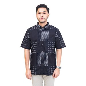 Camisa de manga corta negra étnica moderna con rayas verticales y motivos geométricos de puntos para un aspecto minimalista audaz de Indonesia - Product Image 5