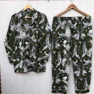 ชุดนอนผู้หญิงลายดอกไม้สไตล์อินเดีย ชุดนอนพิมพ์ลาย ชุดนอนใส่กลางคืน ชุดออกงาน ชุดของขวัญคริสต์มาสสำหรับเธอ - Product Image 1