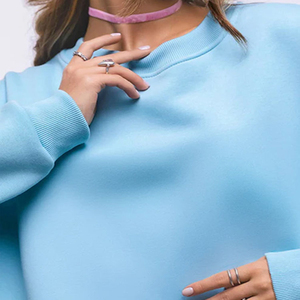 Pull-over à capuche surdimensionné personnalisé pour femmes Streetwear avec logo brodé dans le dos Sweat-shirt à imprimé bouffant avec épaules tombantes Hiver Automne - Product Image 6