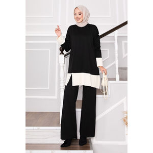 Two-Tone <b>Knit</b> <b>Set</b> for Autumn Loose Fit Casual and Formal Style with Stone Buttons Black Pleated Crocheted Weaving Breathable - Product Image 1