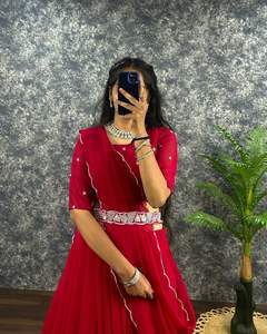 Designer Floral Lehenga Choli pour les demoiselles d'honneur Lehenga Trending Heavy Flair Lehenga Choli Set - Product Image 4