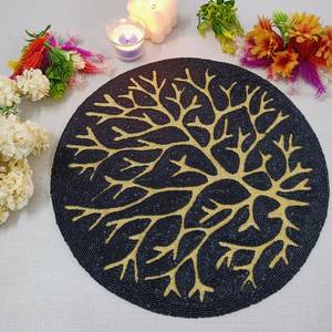 ที่ชาร์จทรงกลมทำด้วยมือสำหรับการรับประทานอาหารสุดหรูและของตกแต่งวันหยุดลูกปัดทำมือไม่เหมือนใครที่รองจานบนเฟอร์นิเจอร์บ้าน - Product Image 4