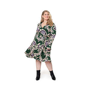 Abito Rosalia da donna taglie forti Leota, verde, in chiffon con stampa floreale, taglia 1X, silhouette ampia, lunghezza al ginocchio, pieghe naturali, fiori - Product Image 1