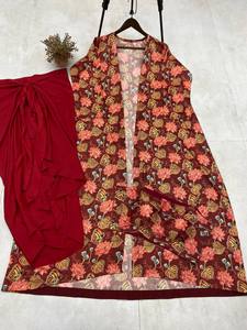 Ensemble coordonné de luxe Unity Luxure en georgette imprimé floral avec bralette en crêpe et jupe drapée - Product Image 6