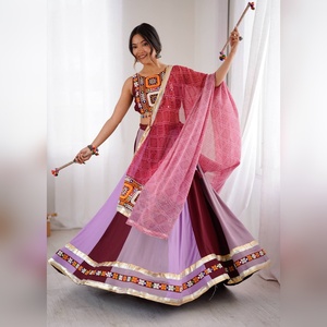 Lehenga Choli con Bordado Intenso para Mujer, Diseño Indio para Bodas y Fiestas, Cosido y Listo para Usar, al por Mayor - Product Image 3