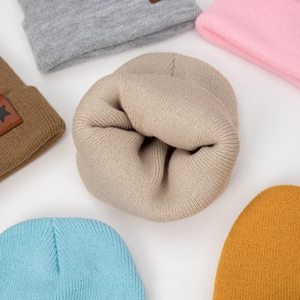 Custom Acrylic Blend <b>Slouchy</b> Cuff Leather Patch Winter <b>Hat</b> Warm Ski Cap with Skull Knit Fashionable <b>Beanie</b> for Travel - Product Image 2