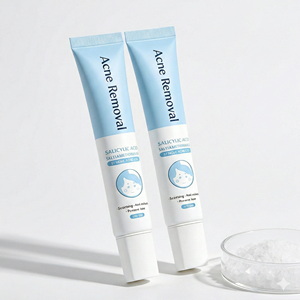 Gel Traitant Anti-Acné à l'Acide Salicylique à Action Rapide – Répare les Cicatrices d'Acné, Estompe les Taches Brunes, Lisse la <span class=keywords><strong>Peau</strong></span> Rugueuse, Minimise les Pores Dilatés - Product Image 3