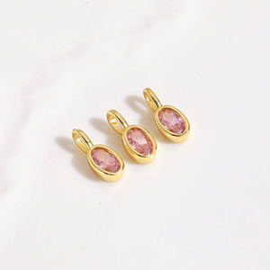 Pendentif à breloque chrétien en pierre précieuse de quartz rose ovale-breloque à pince faite à la main pour collier - Product Image 1