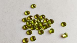 Lote de piedras preciosas sueltas de forma redonda de peridoto natural verde de calidad AAA de 6mm a precio mayorista de La India - Product Image 2