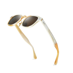 Gafas de Sol de Cuerno de Búfalo Ecológicas de Primera Calidad |   Gafas Hechas a Mano con Cuerno de Buey Natural para un Look Elegante - Product Image 6